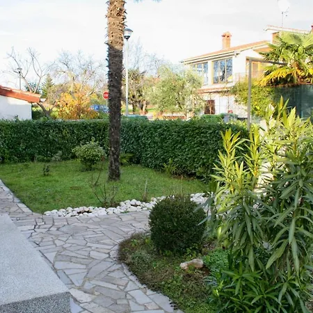 With A Parking Space Novigrad - 2537 アパート Novigrad Istria