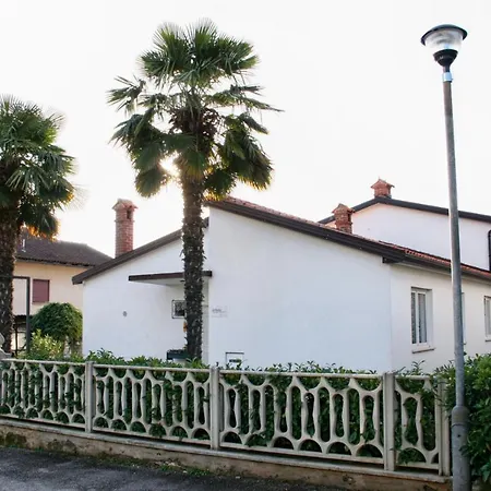 With A Parking Space Novigrad - 2537