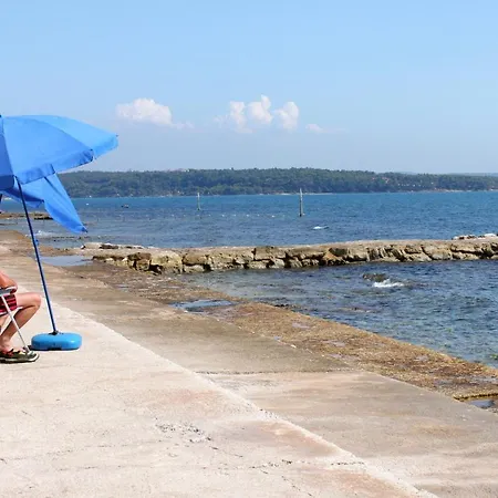 With A Parking Space Novigrad - 2537 Novigrad Istria
